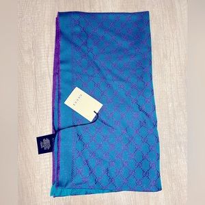 NEW WITH TAGS GUCCI Scarf